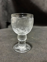 Load image into Gallery viewer, Set of 8 Arabia iittala Finland Aperitifs Liqueur Shot Glasses Pioni Pattern