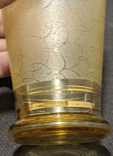 Load image into Gallery viewer, 1970's Gold Trim & Swirls Water / Juice Glass