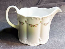 Load image into Gallery viewer, Rosenthal - Classic Rose Pattern Gravy Boat & Saucer - Germany