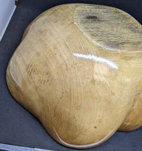 Load image into Gallery viewer, Vintage Scalloped Wooden Serving Bowl - As Shown