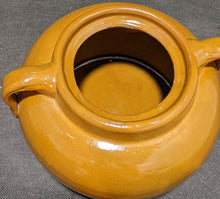 Load image into Gallery viewer, Redcliff Potteries - Alberta Canada - Bean Crock / Pot
