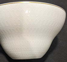 Load image into Gallery viewer, Vintage Porcelain 8.5" Serving Bowl - Classic Rose by Rosenthal Group - Germany