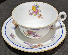 Load image into Gallery viewer, 4 Spode Copeland China Tea Cups & Saucers - Briarwood