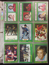 Load image into Gallery viewer, 1973-74 O-Pee-Chee Hockey Set 1-264 Ex to NR Mint Condition