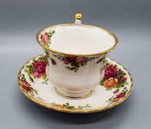 Load image into Gallery viewer, Royal Albert, Old Country Roses Cup & Saucer