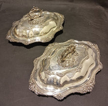 Load image into Gallery viewer, A Pair of B.P Sheffield Reproduction On Copper SILVER PLATE SERVER