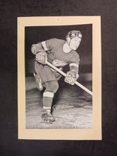 Load image into Gallery viewer, Carl Liscombo 1934-43 Group I Beehive Photo Detroit Red Wings