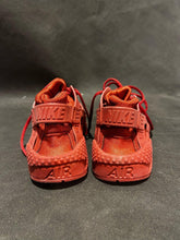 Load image into Gallery viewer, Nike Men's Huarache Running / Training Red Sneaker Size 9