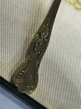 Load image into Gallery viewer, Vintage Birks Silver-plated Spoon Set Fitted Canteen of 6 spoons, GOLDWASHED