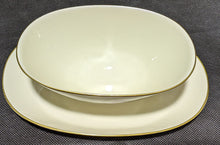 Load image into Gallery viewer, Rosenthal - Parisian Spring - Gravy Boat & Underplate - Cream - Germany
