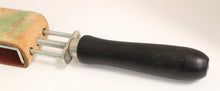 Load image into Gallery viewer, Vintage Razor-Strop Streich-Reimen Made in Germany