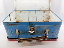 Load image into Gallery viewer, VINTAGE 1955 &quot;HOWDY DOODY&quot; METAL LUNCH BOX--TV SHOW
