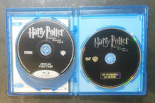 Load image into Gallery viewer, Harry Potter and the Deathly Hallows: Part II (Blu-ray/DVD, 2011, 3-Disc)
