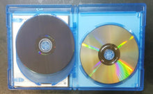 Load image into Gallery viewer, Harry Potter and the Deathly Hallows: Part II (Blu-ray/DVD, 2011, 3-Disc)
