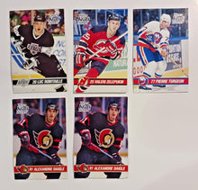 Load image into Gallery viewer, 1993-94 Kraft Dinner Hockey Hand Cut Collectors 3 1/2 x  5 1/4&quot; Cards Lot of 5
