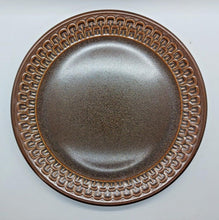 Load image into Gallery viewer, Wedgwood Retro Pennie Oven to Table 10 1/4&quot; Dinner Plates Lot of 4
