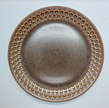 Load image into Gallery viewer, Wedgwood Retro Pennie Oven to Table 9&quot; Salad Plates Lot of 6
