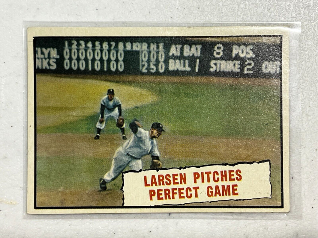1961 Topps #402 - Baseball Thrills Don Larsen