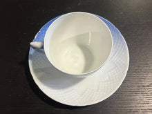 Load image into Gallery viewer, Vintage Bing &amp; Grondahl - Seagull Cup &amp; Saucer - Made in Denmark (102)
