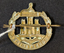 Load image into Gallery viewer, Dorsetshire Regiment Cap Badge
