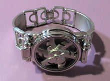 Load image into Gallery viewer, Men&#39;s Silver Tone Watch with Spinning Fan Turbine Design Dial
