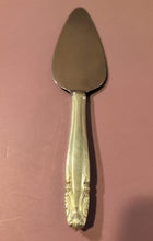 Load image into Gallery viewer, Wallace Stradivari Stainless Steel Pie Cake Server With Sterling Silver Handle

