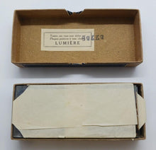 Load image into Gallery viewer, POSITIFS Stereoscope and slides unused - Chateau De Versailles
