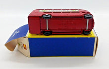 Load image into Gallery viewer, Matchbox Series No. 5 London Bus (1960 Lesney Product)

