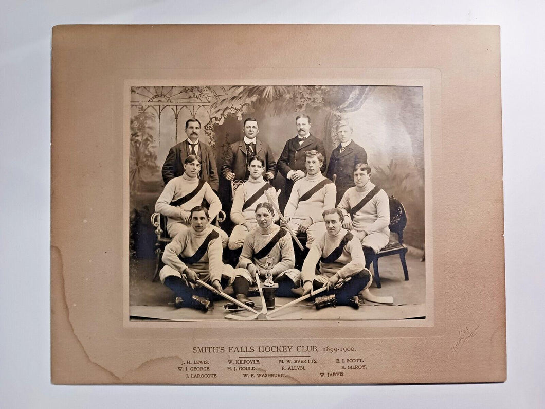 1899-1900 Smith's Fall Hockey Club Photo