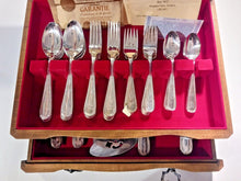 Load image into Gallery viewer, Oneida Silversmiths Fine Silver Plate Flatware Set with wood box (51 pieces)
