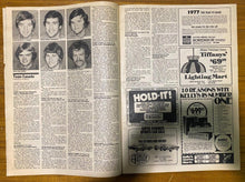 Load image into Gallery viewer, World Hockey September 2nd 1976 Magazine
