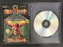 Load image into Gallery viewer, Pirates of the Caribbean: Dead Man&#39;s Chest - Johnny Depp (DVD, 2006)
