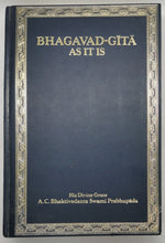 Load image into Gallery viewer, Bhagavad-Gita As It Is Abridged Edition by A. C. Bhaktivedanta Swami Prabhupada
