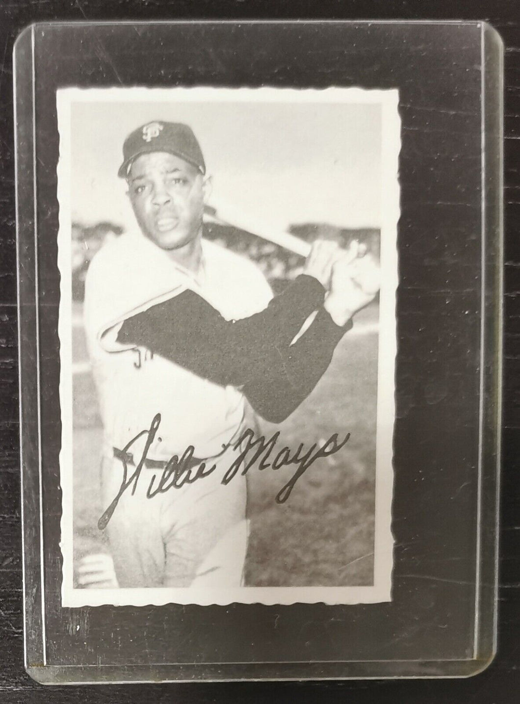 1969 OPC Willie Mays Deckle Edge Baseball Card