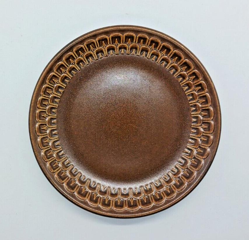 Wedgwood Retro Pennie Oven to Table 6 1/4