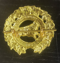 Load image into Gallery viewer, CAN Canadian Armed Forces Argyll Light Infantry TANK metal cap badge Lot of 50
