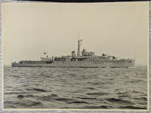 Load image into Gallery viewer, 1959 Schulfregatte Hipper Photo With Letter In Wood Frame
