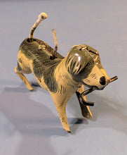 Load image into Gallery viewer, Vintage Japan Hunting Dog Wind Up Toy - Bee Graphic
