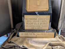 Load image into Gallery viewer, 1964 ROCK-OLA Juke Box Trophy GiaGrup Singh Official Cast Metal &amp; Marble
