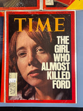 Load image into Gallery viewer, Lot of 5 Vintage TIME Magazines 1975 - Faisal, Ford, Detroit, Earthquake
