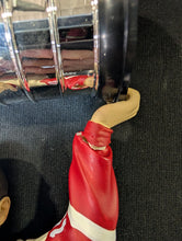 Load image into Gallery viewer, 2003-04 NHL Hockey Portraits Stanley Cup Champions Mini Bust Steve Yzerman
