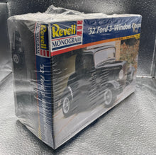 Load image into Gallery viewer, Revell Monogram '32 Ford 3-Window Coupe 1:25 Scale Model Kit 7605 Sealed
