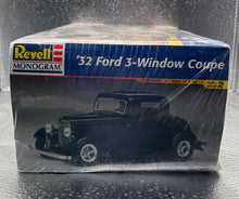 Load image into Gallery viewer, Revell Monogram '32 Ford 3-Window Coupe 1:25 Scale Model Kit 7605 Sealed
