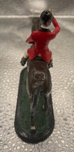 Load image into Gallery viewer, Ducal 54mm Traditional Military Figure Huntsman on Horse with Box
