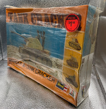 Load image into Gallery viewer, Vintage Revell Italaerei Marder III Tank Cracker 1/35 Model Kit SEALED Rare
