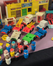 Load image into Gallery viewer, Vintage Fisher-Price Little People Play Family Village #997 Playset Lot

