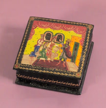 Load image into Gallery viewer, Vintage Russian Lacquer Box Hand Painted Folk Art Podarki London
