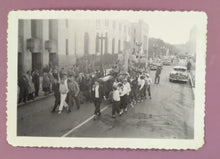 Load image into Gallery viewer, Lot of 11 Vintage B&amp;W Photos Family, Beach &amp; Toronto Parade Freshie Queen
