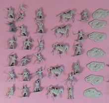 Load image into Gallery viewer, Large Lot of Vintage Plastic Toy Soldiers - Gray, Green &amp; Tan Figures
