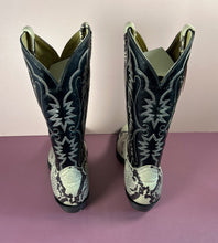 Load image into Gallery viewer, Canada West Boots Black &amp; White Snakeskin Pattern Cowboy Boots - Size 11
